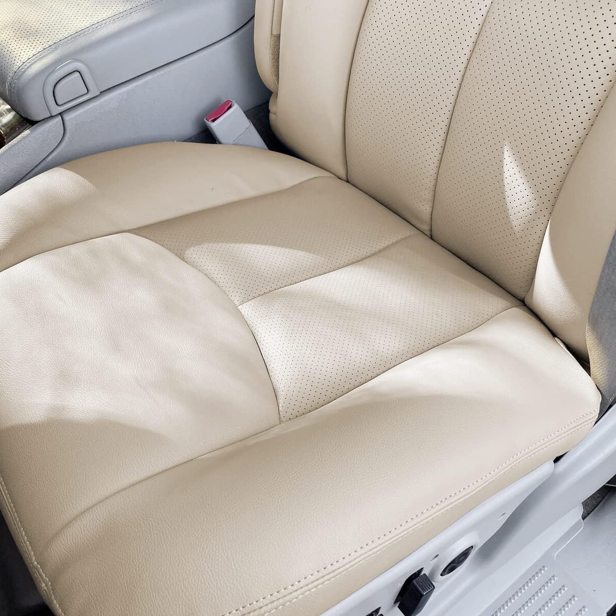 Driver Side Bottom Seat Cover Pack of 2 G823313