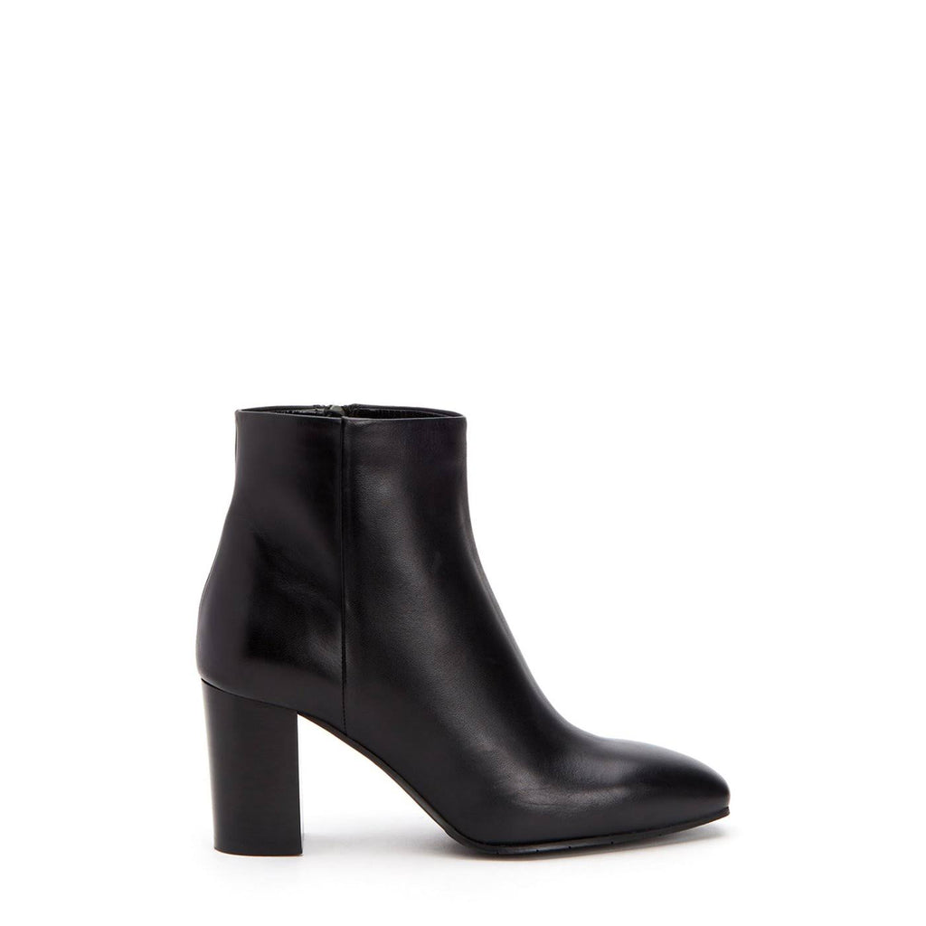 Black Florita Shoes P8826