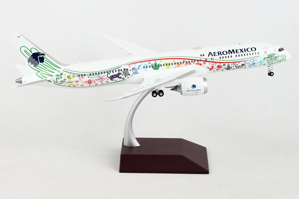 787-9 1/200 Aircraft Model M8328