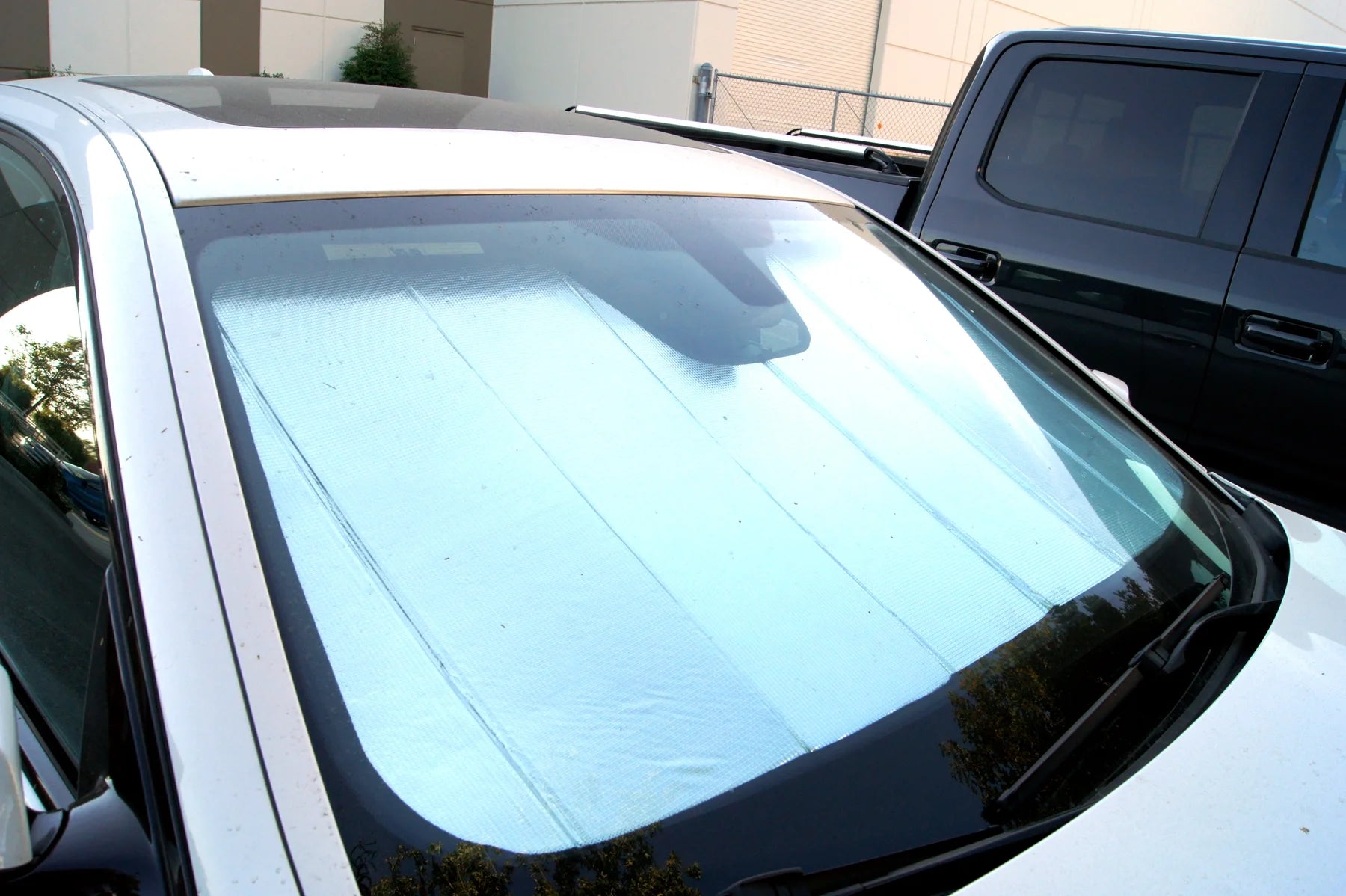Silver and Grey Windshield Sun Shade for 2019-2022 Ford Edge H987323