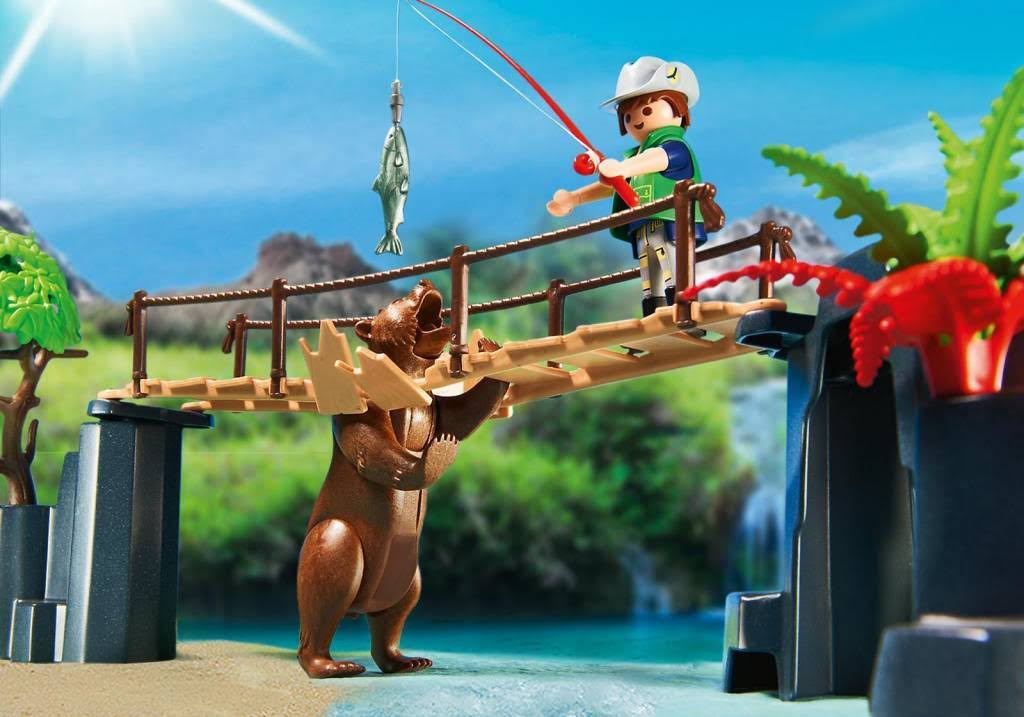 Wildlife Adventure Tree House Playset H49599