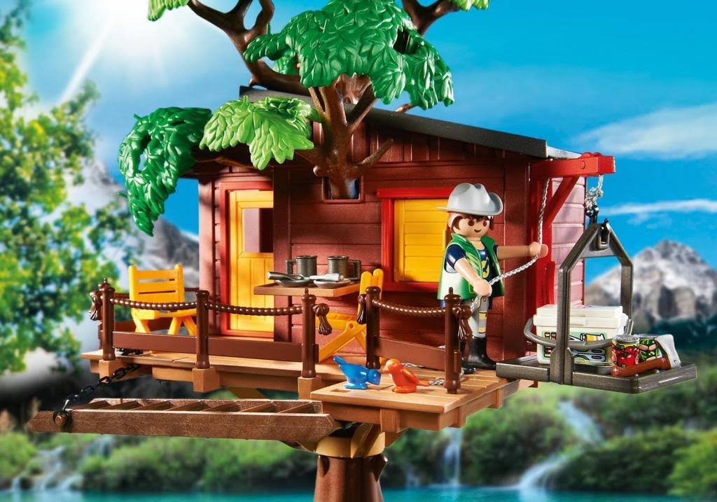 Wildlife Adventure Tree House Playset H49599