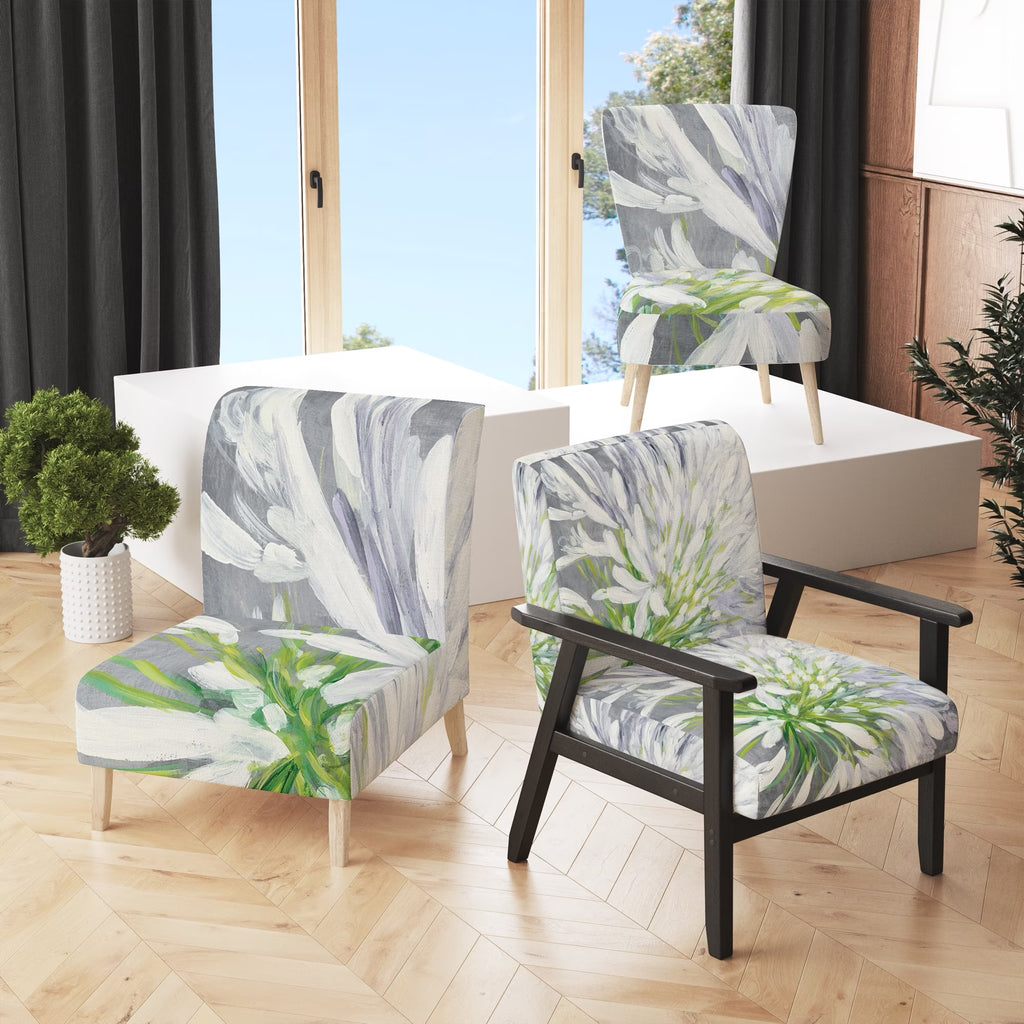 Upholstered Traditional Accent Chair V40137